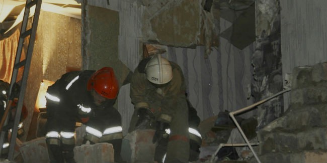 Пострадавшим от обрушения дома в Омске выделят материальную помощь
