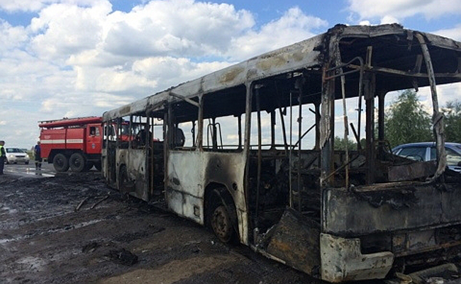 Пожар пассажирскиого автобуса Mercedes-Benz