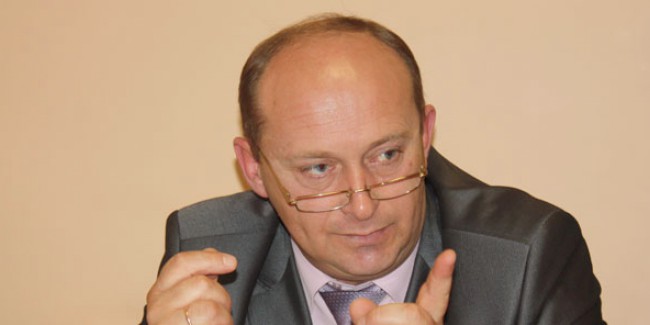 Сергей алексеев получил полтора года колонии общего режима