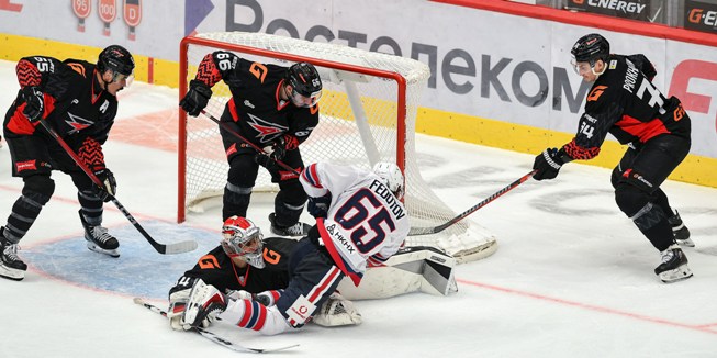 Наставник «ястребов» Ги БУШЕ: «Если бы мы играли такой матч два месяца назад, мы бы его проиграли»