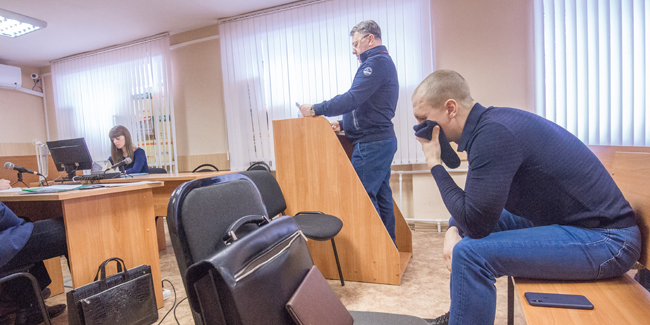 Отец и сын бабиковы проведут в тюрьме на год меньше