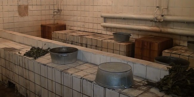 Фадина решила объединить в омске муниципальные бани