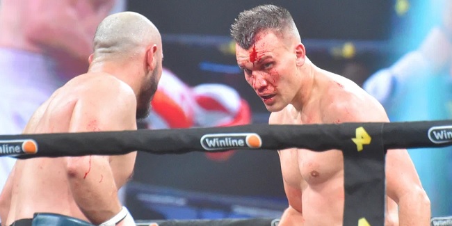 Алексей ТИЩЕНКО провел первый свой бой в профессиональном боксе, победил и тут же ушел из профессионалов (фоторепортаж)