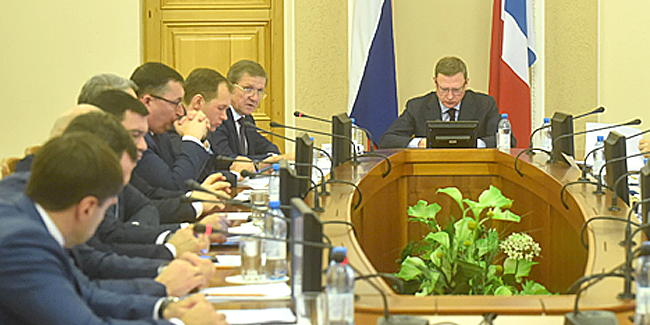 Доходы областных чиновников продолжают расти