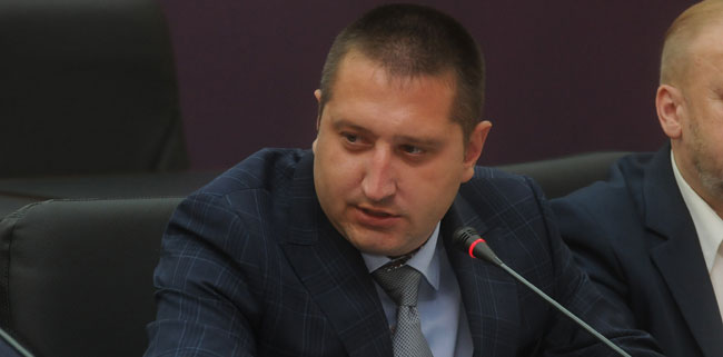 Назаров пообещал совету непарламентских партий штаб
