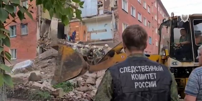 В связи с обрушением дома проведены обыски в администрации города Омска и Фонде капитального ремонта
