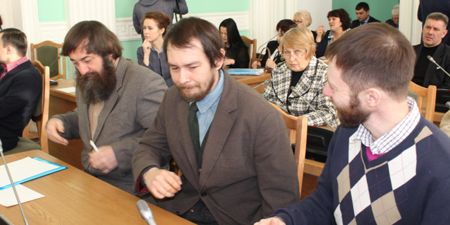 «на некоторых из аварийных домов уже можно поставить крест, тратить деньги на их восстановление – это значит построить их заново»