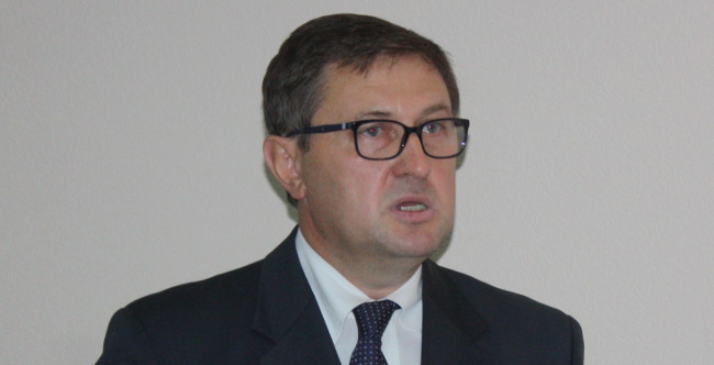 Виктор назаров утвердил бизнес-омбудсменом омской области юрия герасименко