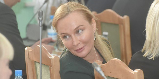 Налоговики подали иск о банкротстве пивной компании экс-депутата Омского городского совета
