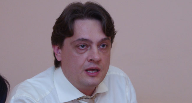 «юбилейный логотип должен показать то, чем омск гордится, – это люди и культура»
