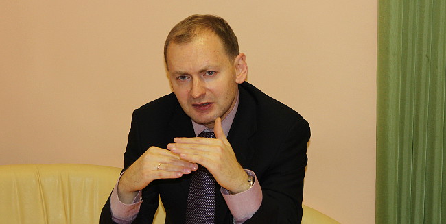 Управделами правительства омской области перейдет под контроль компанейщикова