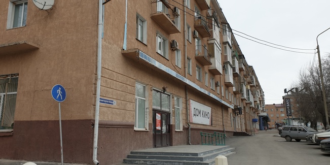 Тюменская кассация подтвердила, что на капремонте фасадов только двух домов в Омске из 27,5 млн рублей 10 миллионов — это приписки