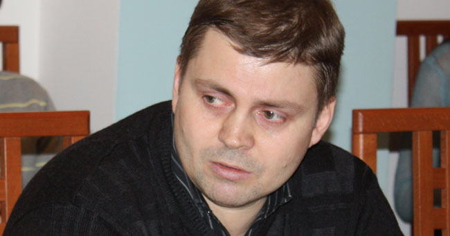 Шильниковский виталий александрович омск фото Дважды обманутым жителям Амурского поселка нужно платить за проведение газа в тр
