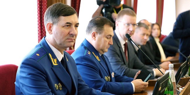 Репортаж: как в ставропольской думе согласовали александра лоренца прокурором