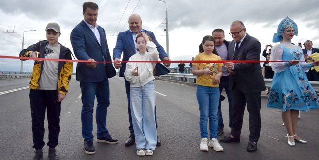 Ленинградский мост открыли после капитального ремонта