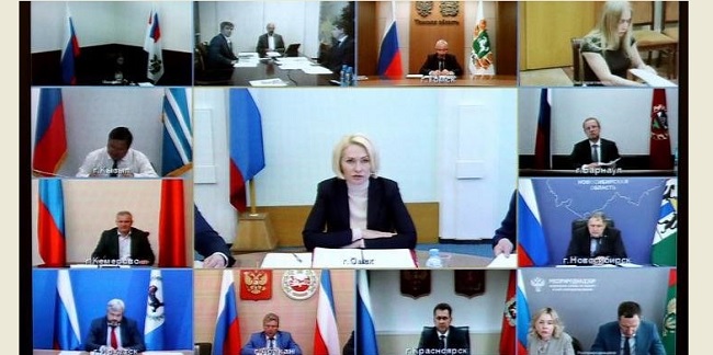 Вице-премьер России обсудила из Омска с сибирскими губернаторами мусорную реформу