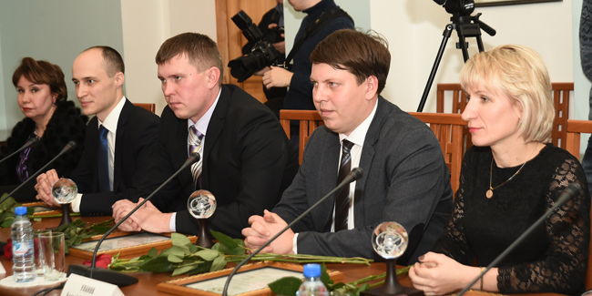 На награждении молодых ученых виктор назаров процитировал эйнштейна