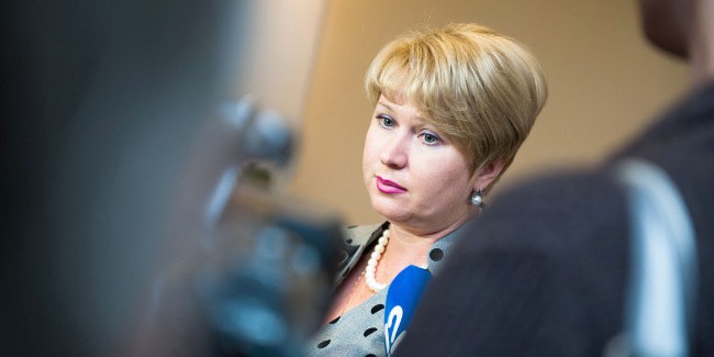 Газета «собеседник»: администрация омска опять врет о доходах чиновников