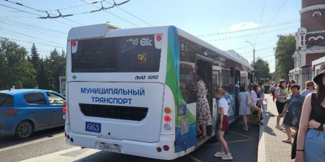 Администрация Омска обнародовала проект решения горсовета о поднятии цены за проезд в муниципальном транспорте до 35 рублей