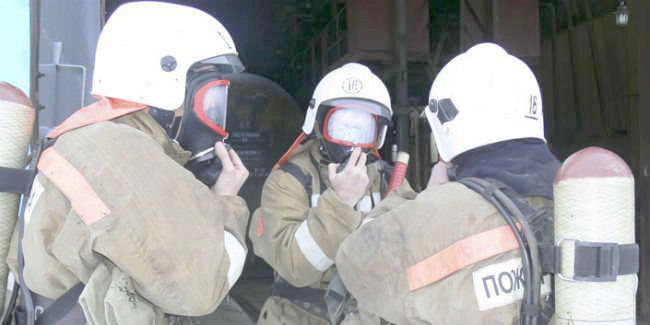 В доме по улице 1-я Осенняя в Омске произошел пожар – есть пострадавшие
