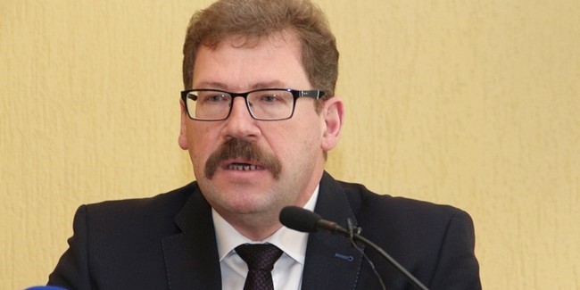 Первого замминистра омского здравоохранения отправили в отставку. Он сам напросился