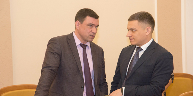 Глава минприроды лобов проследит, чтоб птиц в омской области не било током на проводах