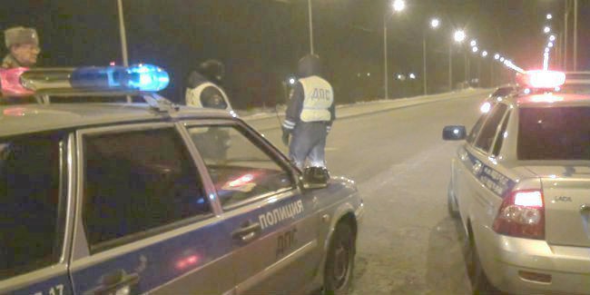 В Омской области объявлен в розыск водитель, сбивший пешехода и сбежавший с места ДТП