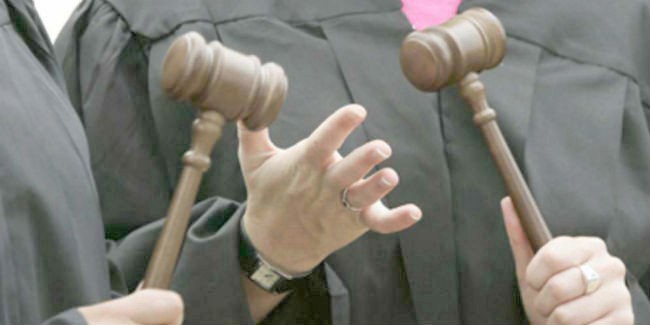 В Омске четверо судей подали заявления в отставку, у судьи СТОРОЖУКА нашли проступок