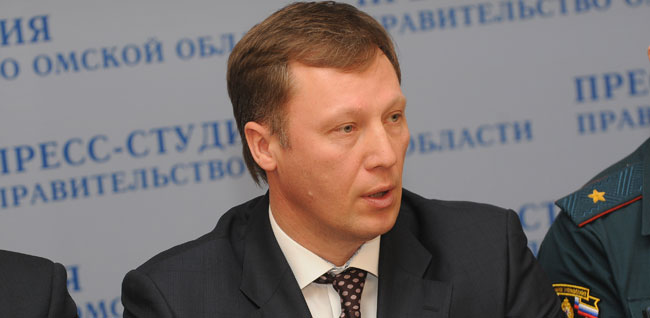Омским главврачам и прочим руководителям госучреждений дали право увеличить себе зарплату
