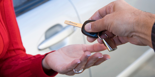 Продажи новых автомобилей в омске упали на 7,8%