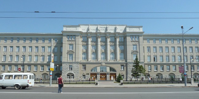 Выпускники омского госуниверситета путей сообщения получили 20 грантов