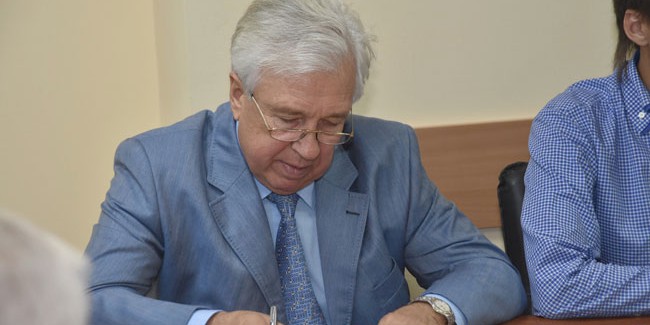 Экс-мэр омска белов рекомендовал главе области буркову помиловать тюгаева