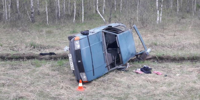 На 239 км трассы Омск – Тара водитель автомобиля «Москвич» вылетел в кювет и погиб
