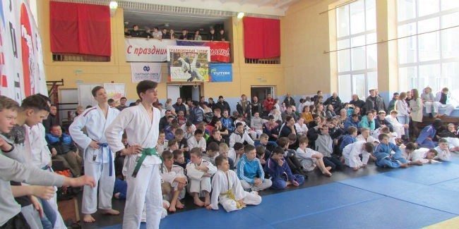 Омичи завоевали пять наград чемпионата Сибири по дзюдо среди мужчин и женщин