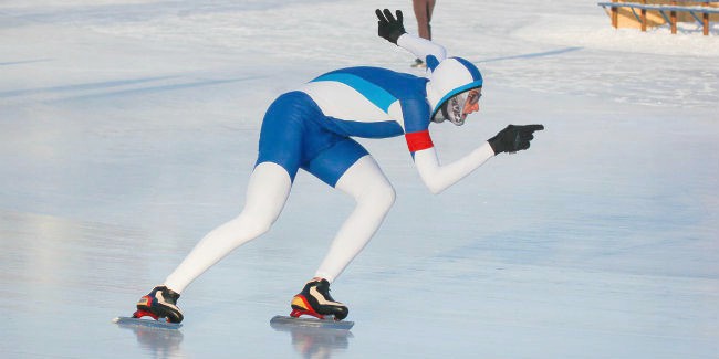 Омские конькобежцы поднялись на пьедесталы всероссийских турниров в Челябинске и Иркутске