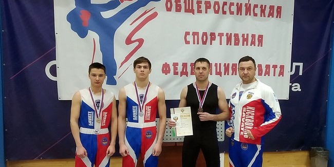 Омичи завоевали три медали на чемпионате и первенстве России по французскому боксу