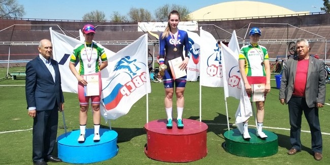 Омская велогонщица Мария ИВАНЦОВА выиграла «золото» и «бронзу» Кубка России