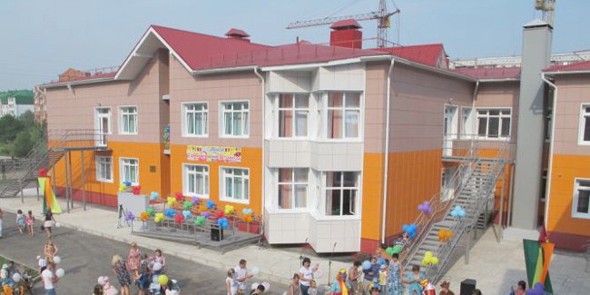 В Омске началось комплектование групп ребятишек в ясли и детские садики на 9 тысяч мест