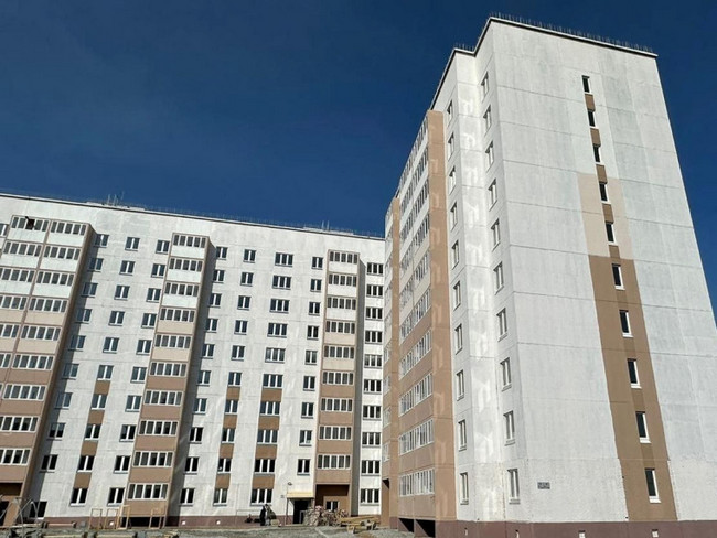 Юрий ГУРИНОВ ввёл в эксплуатацию 11-этажный жилой дом на Левобережье Омска