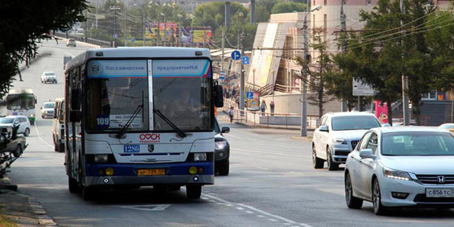 Мэрия Омска: два автобусных маршрута временно изменят схему движения
