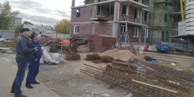 Известный омский бизнесмен выплатил очень крупный штраф за срыв строительства дома для переселенцев