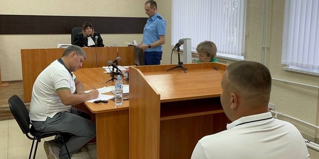 Работник Омской областной газовой компании Алексей ПИКАЛО не признал вину во взрыве газового баллона и гибели двух человек