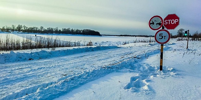 Настоящий мороз пришёл в Омскую область – открыта первая ледовая переправа