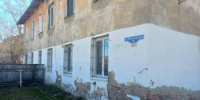 Прокуратура взялась за ветхое-14: мэрию Омска обязали расселить жильцов дома в Береговом