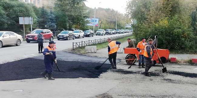 Для асфальтирования проездов в частном секторе Омска выделено 90 млн рублей