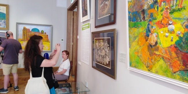 В Омске открылась выставка «Амангельды Шакенов – художник двух культур» (0+)