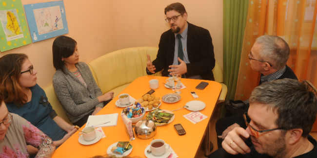 Андрей добров приехал поддержать омское рен тв