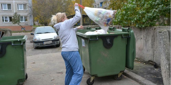 Губернатор БУРКОВ предложил свой тариф на мусор в Омской области