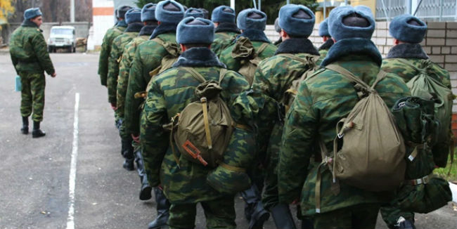 Защищать родину из омской области отправились осенью более 2300 человек