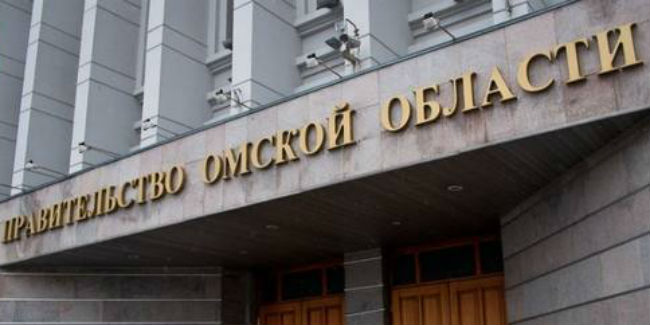Из правительства омской области уходят сразу три чиновника